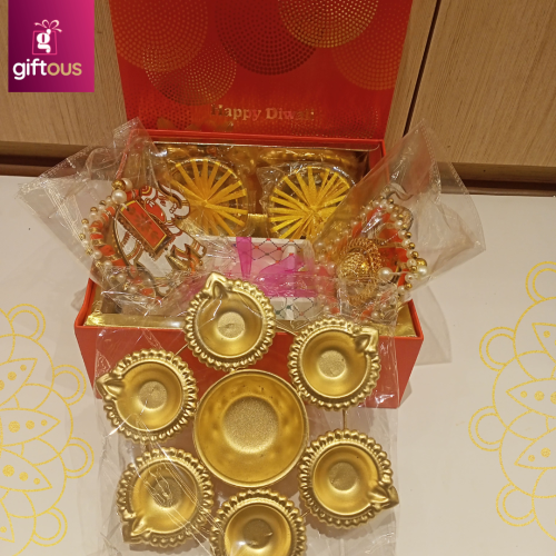 Puja Set (diya,wall hanging,candle)