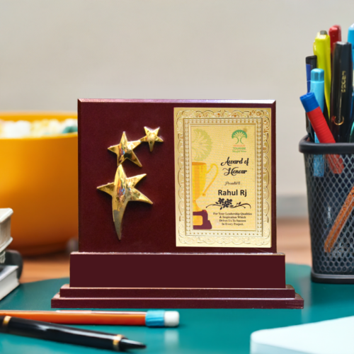 Giftous Award of Honour Trophy