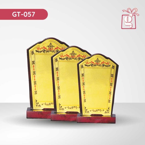Wooden Trophy 057