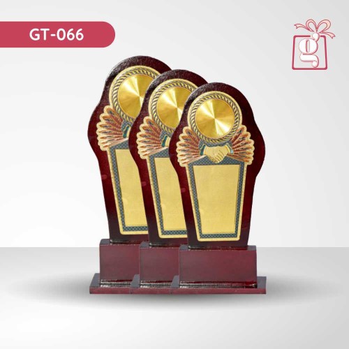 Wooden Trophy 066