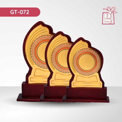 Wooden Trophy 072