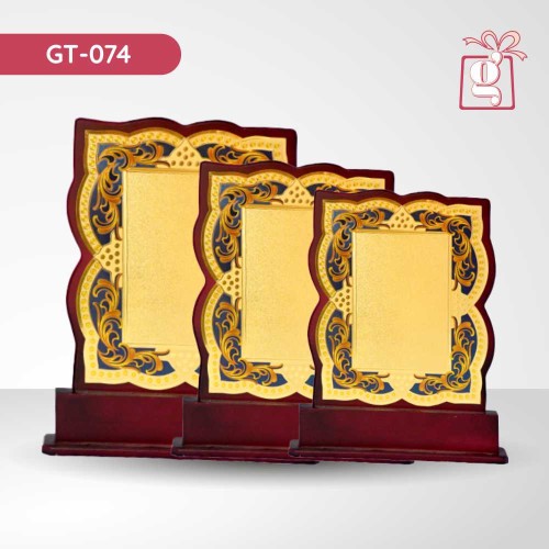 Wooden Trophy 074