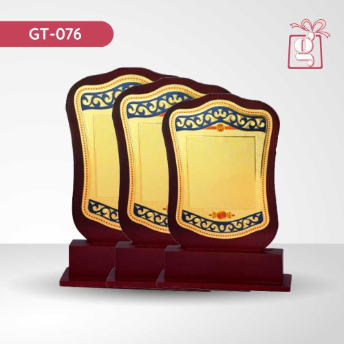 Wooden Trophy 076