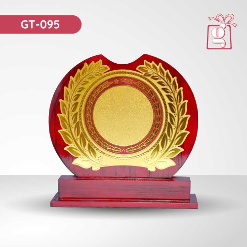 Wooden Trophy 095