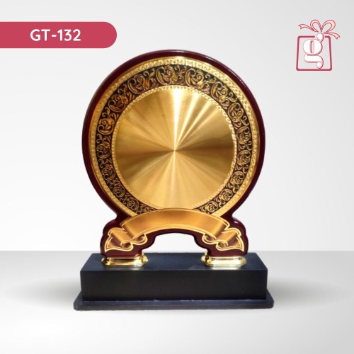 Wooden Trophy 132