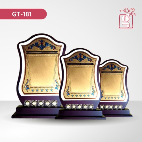 Wooden Trophy 181