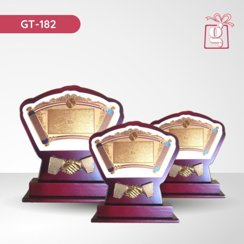 Wooden Trophy 182