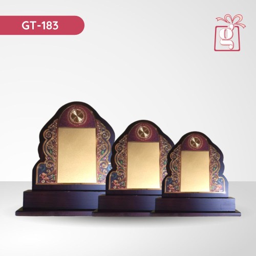 Wooden Trophy 183