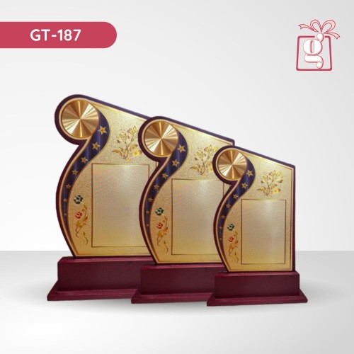 Wooden Trophy 187