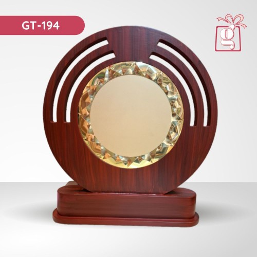 Wooden Trophy 194